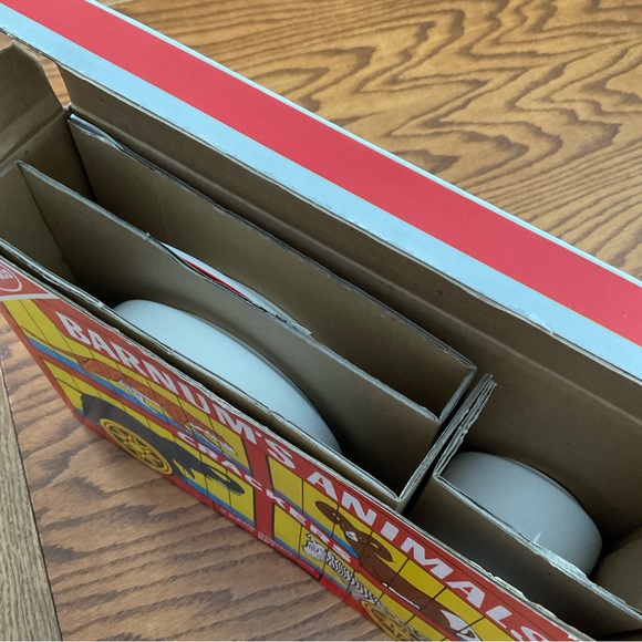 Nabisco Barnum’s Animals Children’s 3 Piece Stoneware Set - Picture 10 of 10